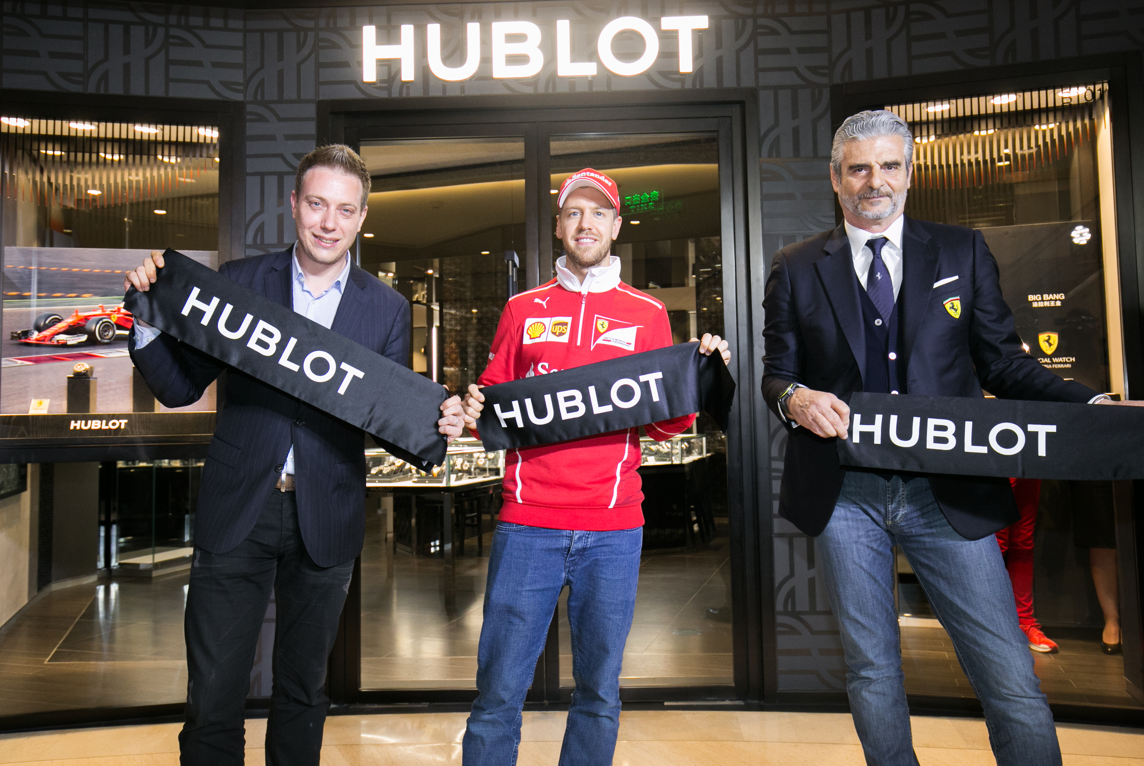 Sebastian Vettel reinaugura boutique Hublot en Shanghái